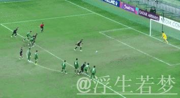 柏杨关键失误！回传送单刀＋拉人犯规，媒体人怒批七窍生烟